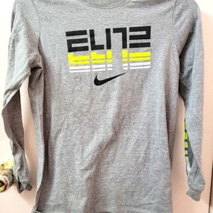 Nike long sleeve shirt